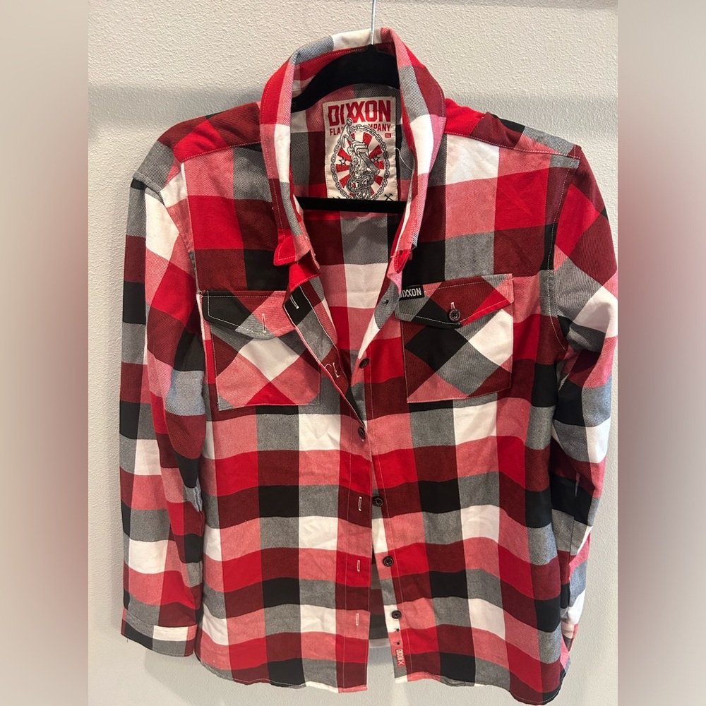 Women’s size XL The Hammer Dixxon Flannel No Sticker